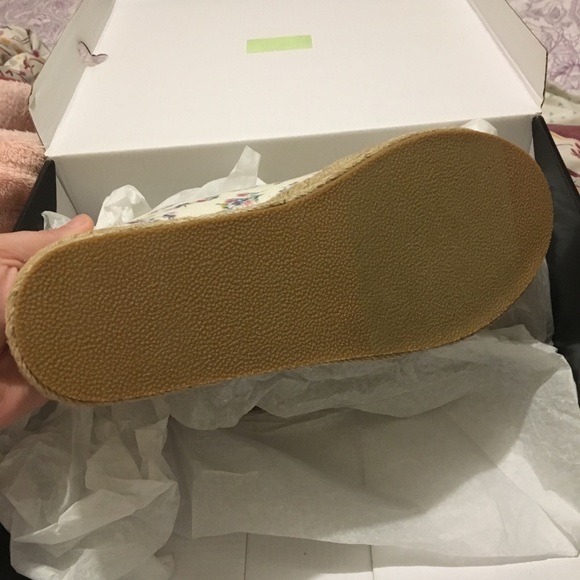 Torrid shoes size 9 wide - Picture 4 of 5